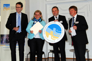 Die Gemeinde Unlingen wurde im Neuen Schloss in Stuttgart mit einem Zertifikat ausgezeichnet